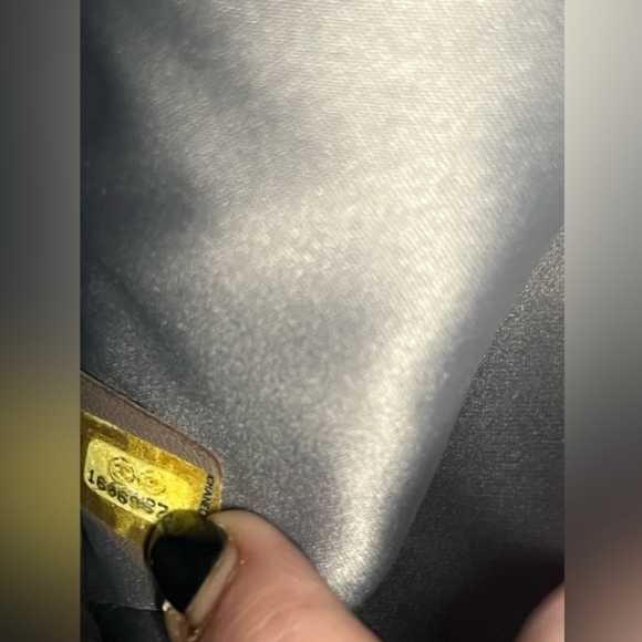 Rare Chanel Black Lipstick Crossbody Bag. ORIGINAL CHAIN - Picture 4 of 17